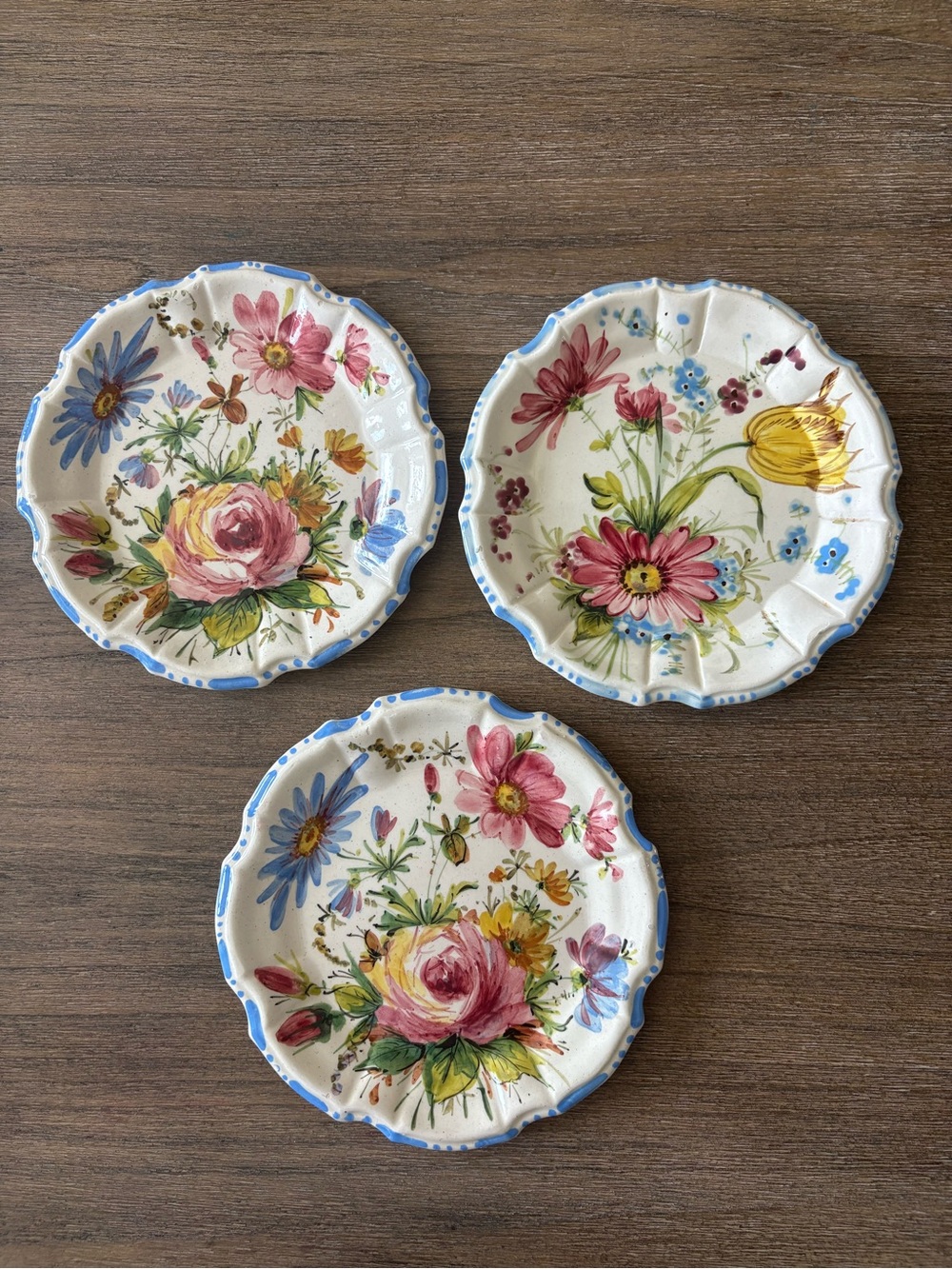 Vintage Hand Painted Nove Rose Floral Scalloped Plates Set of 3 - 7.5”